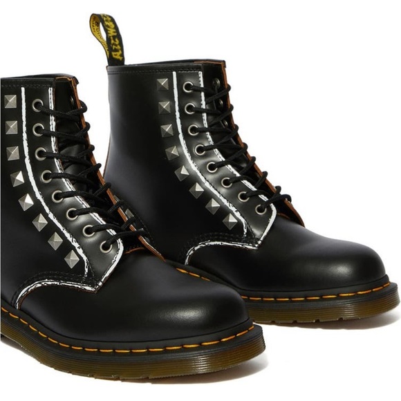 NWT Dr. Martens 1460 Studded Lace-Up Boots - Picture 4 of 6